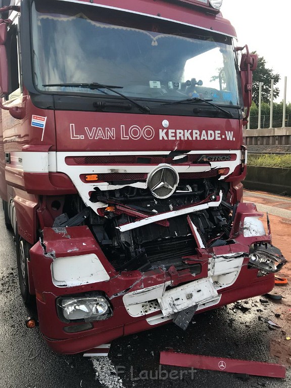 VU PKlemm 2 LKW A 3 Rich Oberhausen Hoehe Koeln Heumar P22.jpg